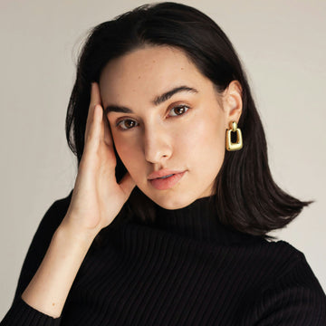 Golden, millet-grain solid set hollow square ring, round ring earrings
