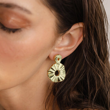 Golden, large and small loop earrings