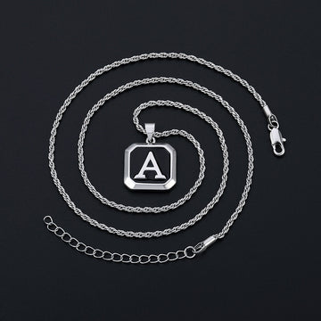 Silvery, single-layer rope chain necklace, capital letter black hang tag necklace