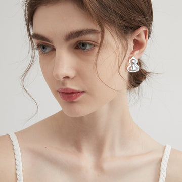 Golden/silvery, gourd-shaped bottle earrings
