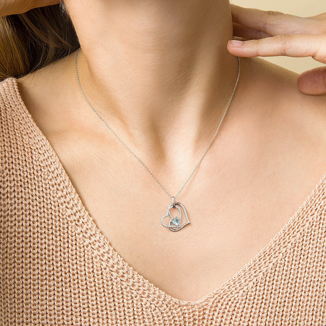 Romavan brand, heart-shaped pendant necklace, colored cubic zirconia pendant necklace, available from January to December