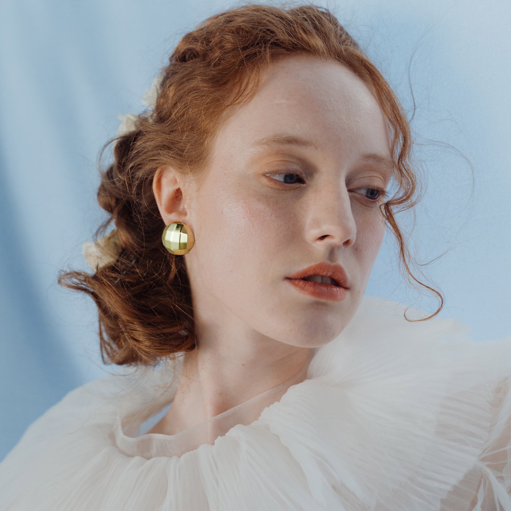 Golden, hemispherical checkered earrings
