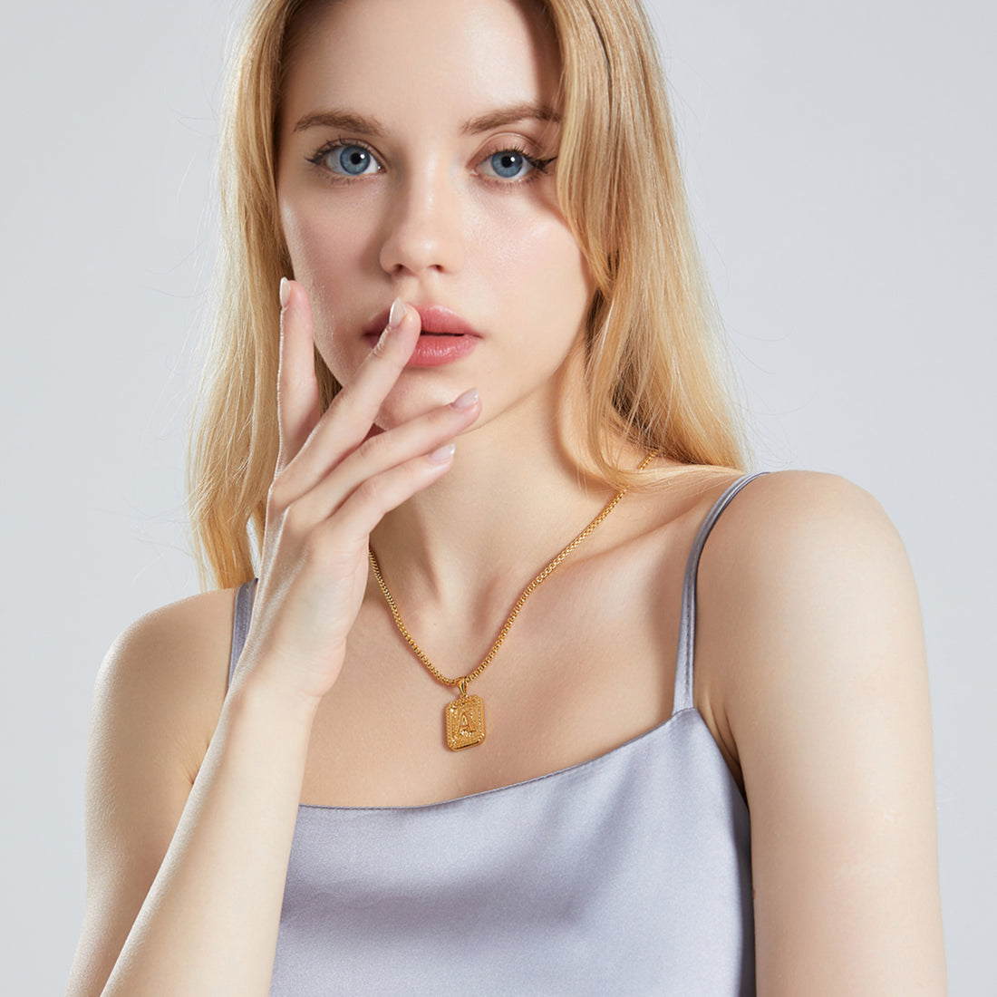 Golden/silvery/black necklace, gold wheat grain rectangular pendant necklace, 18K gold-plated/925 silver plating/gun black plated, 2.5mm box chain necklace 20 inches, suitable for various occasions, Valentine's Day, music festivals, holiday gifts;