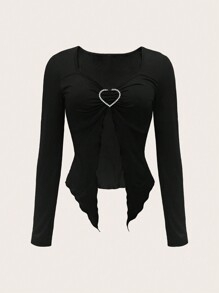 Black, women's top, long sleeved round neck, with white heart-shaped decoration on the chest